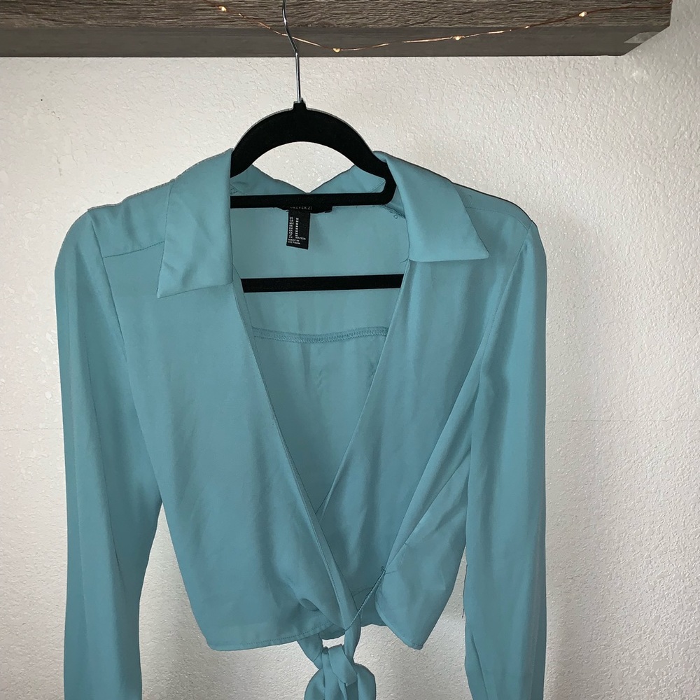 Long sleeve crop top